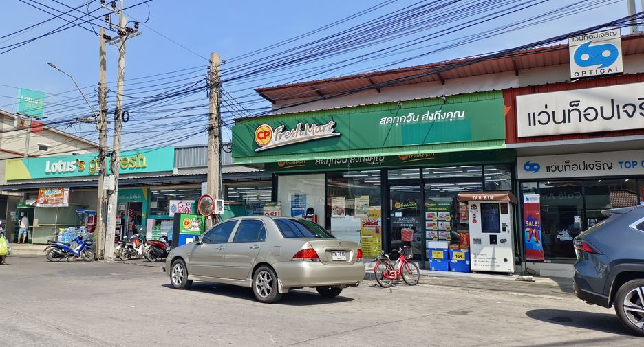 À louer 3 chambres maison de ville à Bang Bua Thong, Nonthaburi