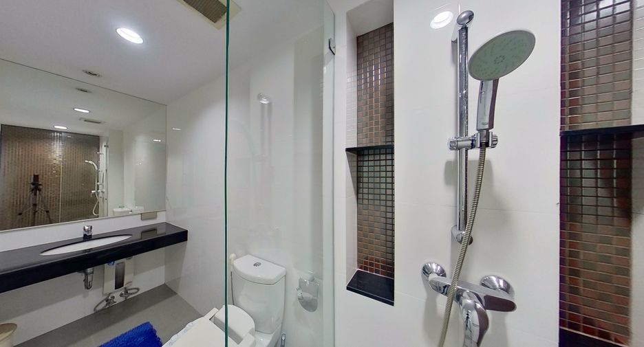 For rent 2 bedrooms condo in Bang Lamung, Chonburi