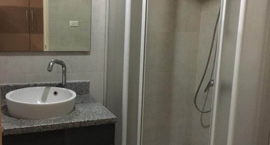 For sale and for rent 2 bedrooms condo in Khlong Toei, Bangkok