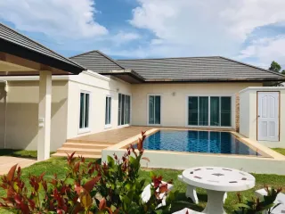 For rent 3 bedrooms villa in Cha Am, Phetchaburi