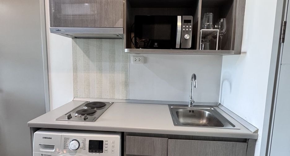 For sale 1 bed condo in Thon Buri, Bangkok