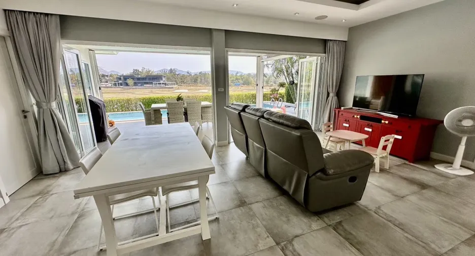 For sale 3 bedrooms villa in Hua Hin, Prachuap Khiri Khan