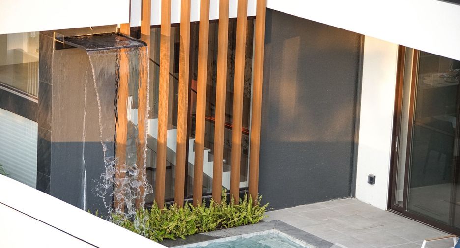 For sale 4 ベッドルーム house in Bang Lamung, Chonburi