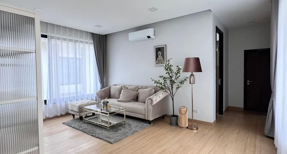 Villa en venta de 4 habitaciones en Mueang Chiang Mai, Chiang Mai
