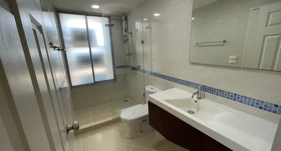 For sale スタジオ condo in Watthana, Bangkok