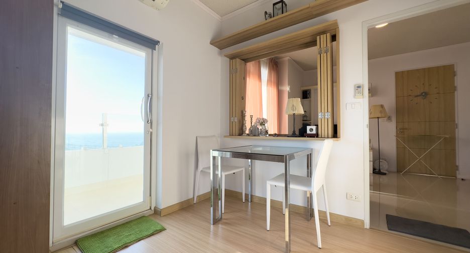 For rent 2 bedrooms condo in Si Racha, Chonburi