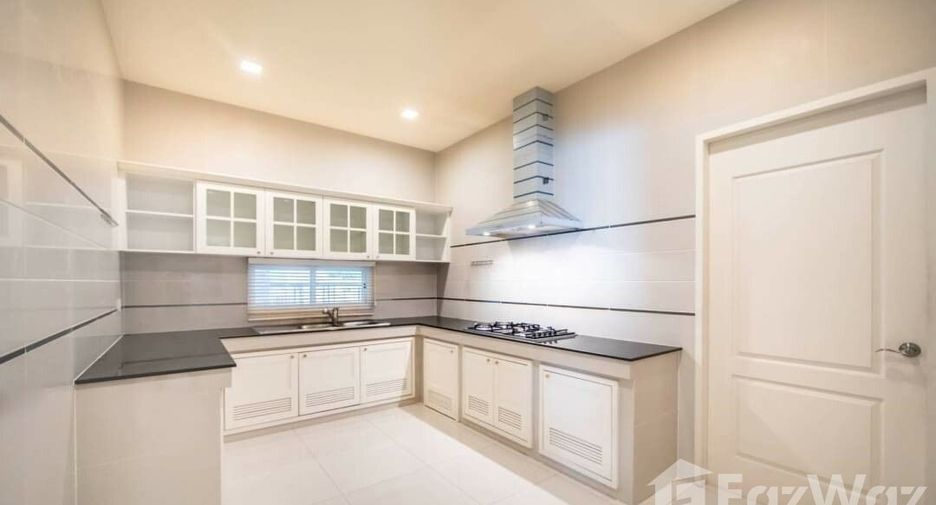 For rent and for sale 4 bedrooms house in Bang Phli, Samut Prakan