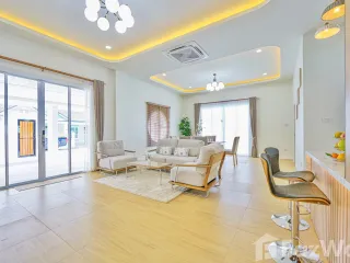 For rent 3 bedrooms villa in Bang Lamung, Chonburi