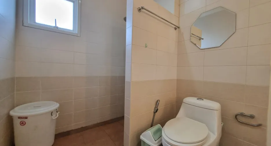For rent 5 bedrooms villa in Thalang, Phuket