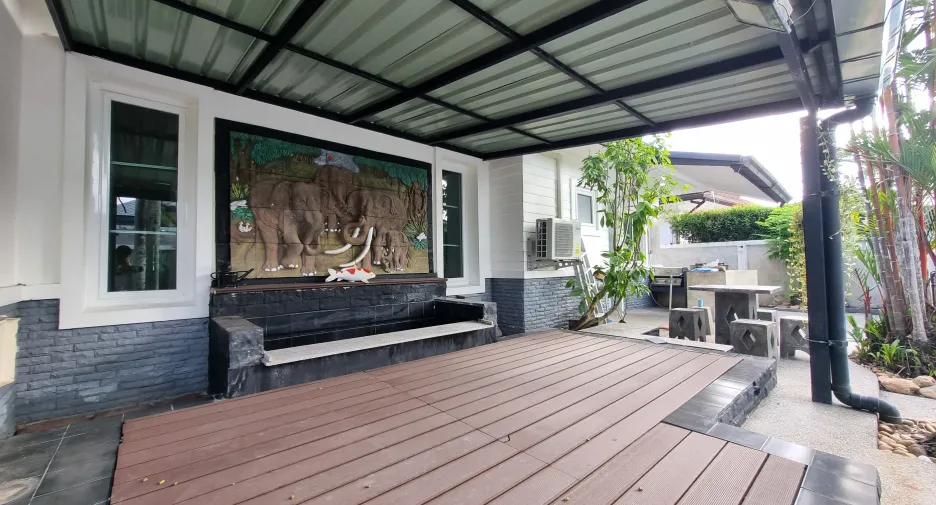 For rent 5 bedrooms villa in Thalang, Phuket