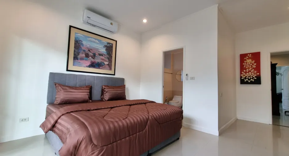 For rent 5 bedrooms villa in Thalang, Phuket