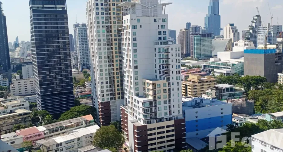 For sale 2 bedrooms condo in Ratchathewi, Bangkok