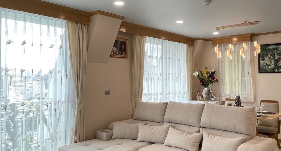For sale 2 bedrooms condo in Sathon, Bangkok
