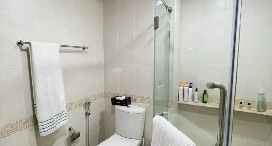 For sale 2 bedrooms condo in Sathon, Bangkok