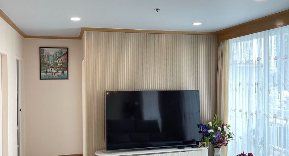 For sale 2 bedrooms condo in Sathon, Bangkok