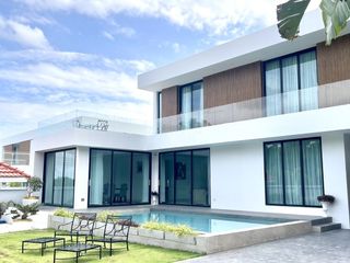À louer 3 chambres villa à Bang Lamung, Chonburi
