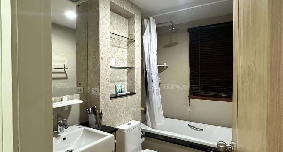For sale and for rent 2 bedrooms condo in Khlong Toei, Bangkok