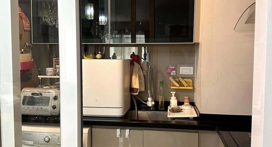 For sale and for rent 2 bedrooms condo in Khlong Toei, Bangkok