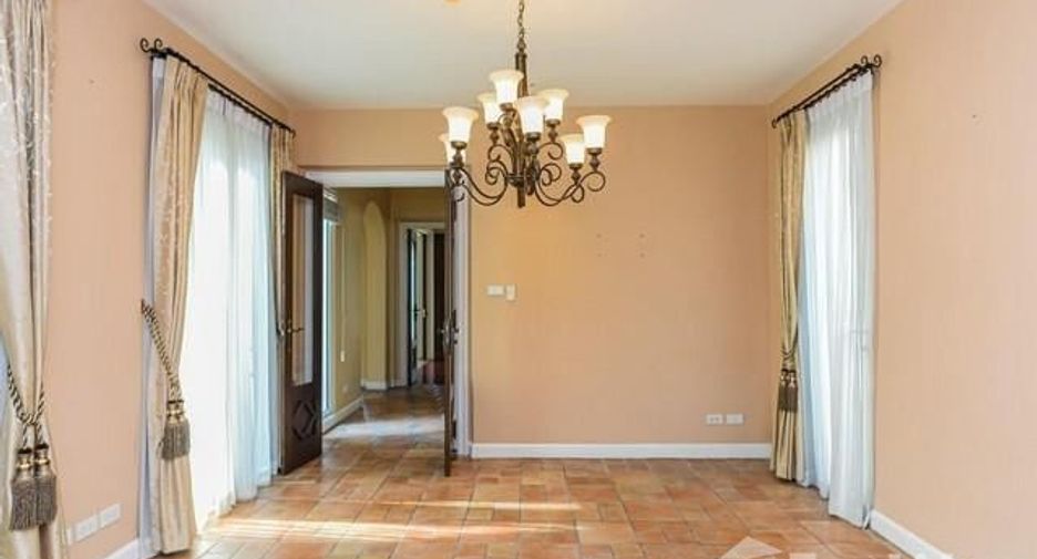 For sale 3 bedrooms house in Bang Phli, Samut Prakan