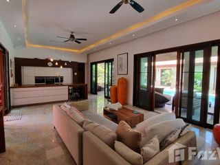 Villa zum Kauf mit 5 Zimmer in Sam Roi Yot, Prachuap Khiri Khan