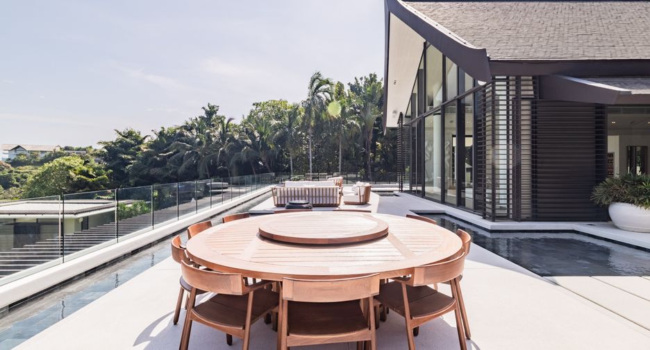 For sale 5 bedrooms villa in Thalang, Phuket