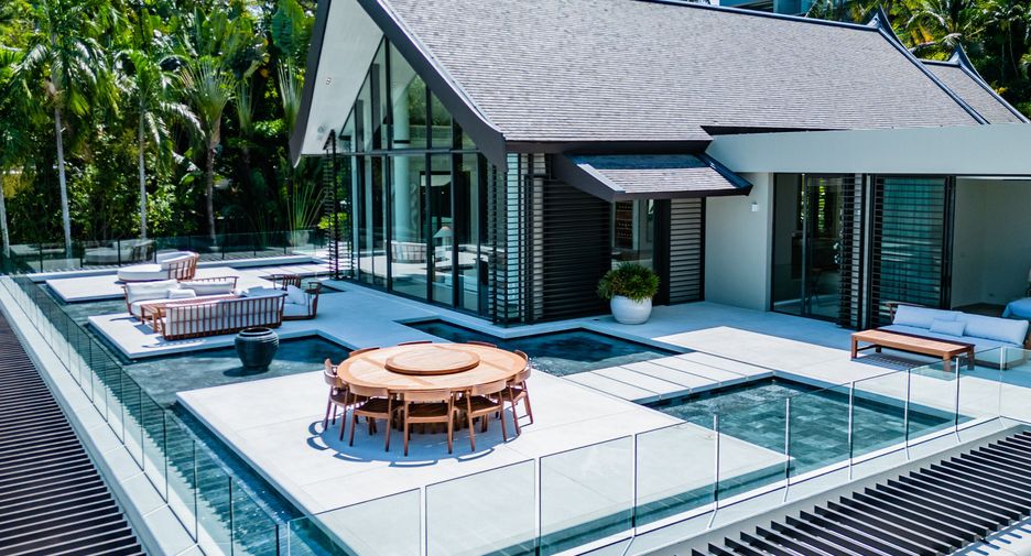 For sale 5 bedrooms villa in Thalang, Phuket