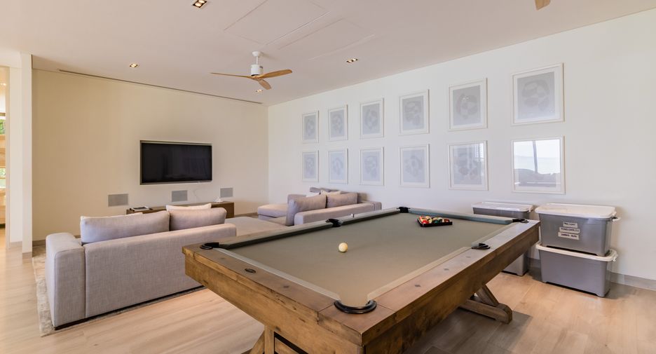 For sale 5 bedrooms villa in Thalang, Phuket