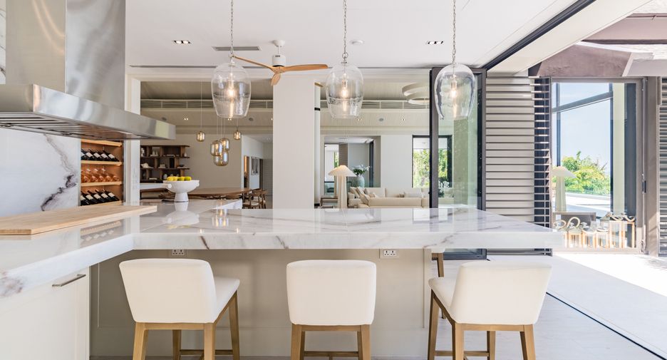 For sale 5 bedrooms villa in Thalang, Phuket