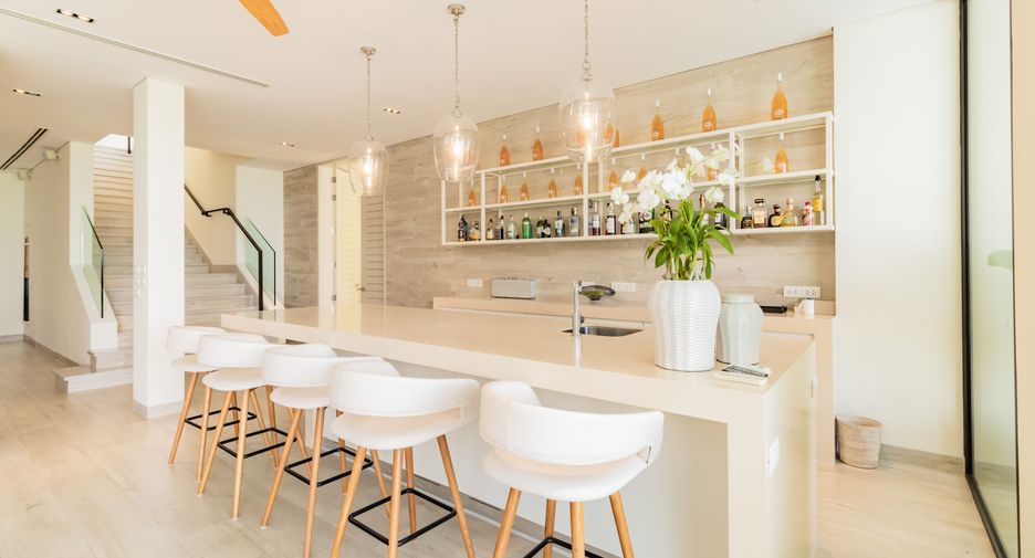 For sale 5 bedrooms villa in Thalang, Phuket
