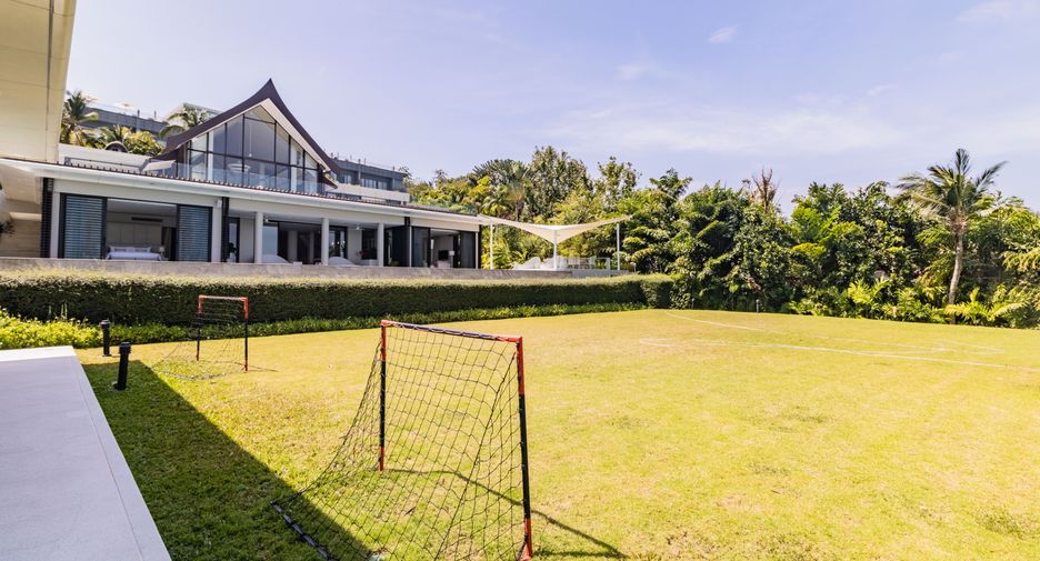 For sale 5 bedrooms villa in Thalang, Phuket