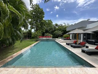 For sale 8 bedrooms villa in Hua Hin, Prachuap Khiri Khan