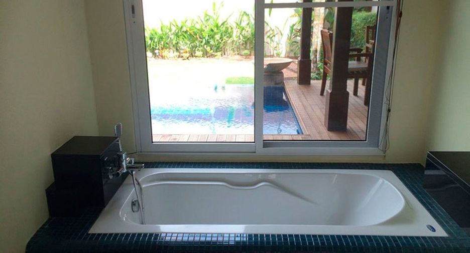 For sale 4 bedrooms villa in Thalang, Phuket