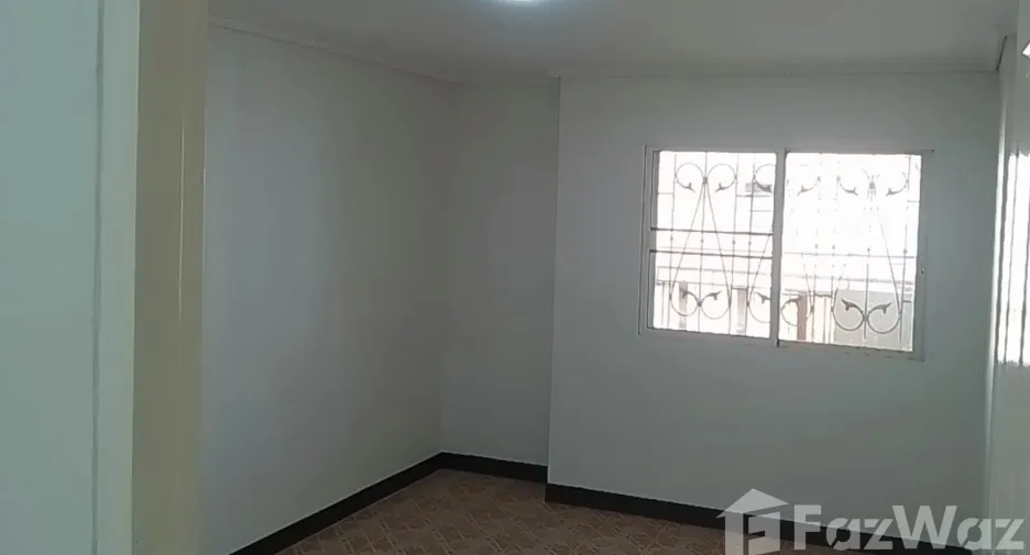 Haus zum Kauf mit 4 Zimmer in Bang Bon, Bangkok