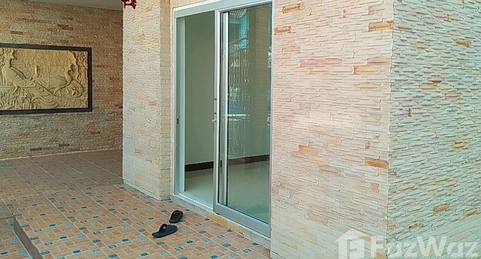 Haus zum Kauf mit 4 Zimmer in Bang Bon, Bangkok