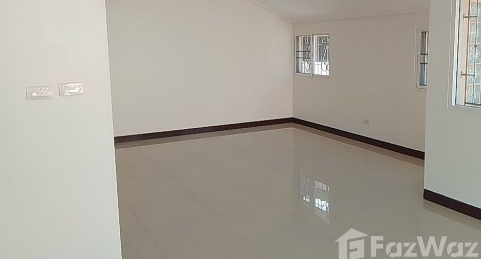 Haus zum Kauf mit 4 Zimmer in Bang Bon, Bangkok