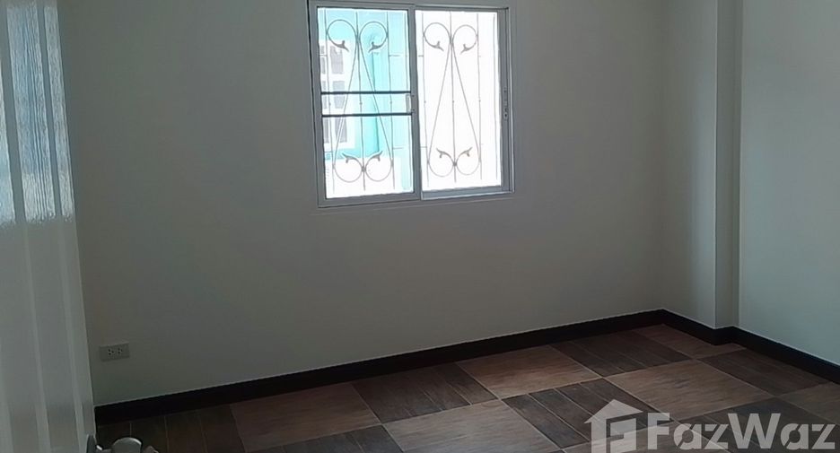 Haus zum Kauf mit 4 Zimmer in Bang Bon, Bangkok