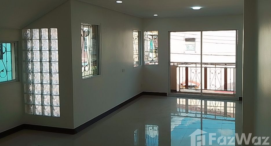 Haus zum Kauf mit 4 Zimmer in Bang Bon, Bangkok