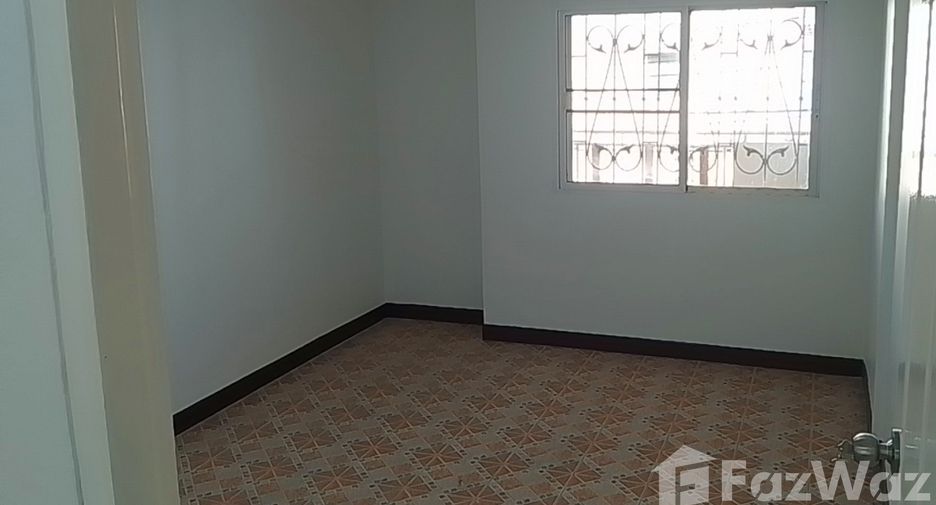 Haus zum Kauf mit 4 Zimmer in Bang Bon, Bangkok