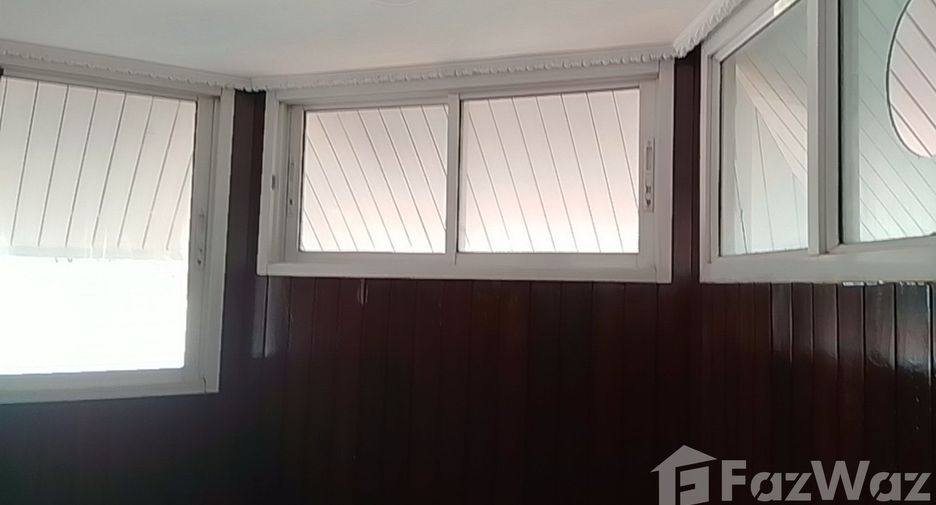 Haus zum Kauf mit 4 Zimmer in Bang Bon, Bangkok