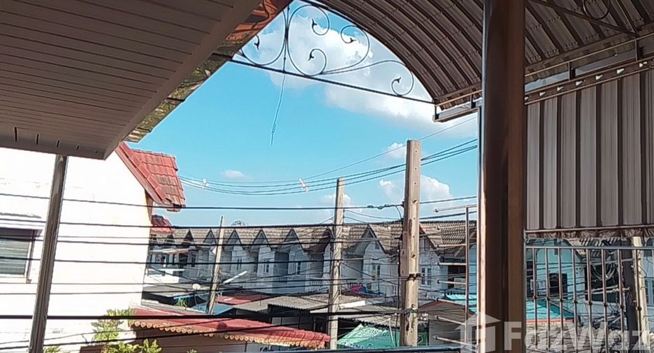 Haus zum Kauf mit 4 Zimmer in Bang Bon, Bangkok
