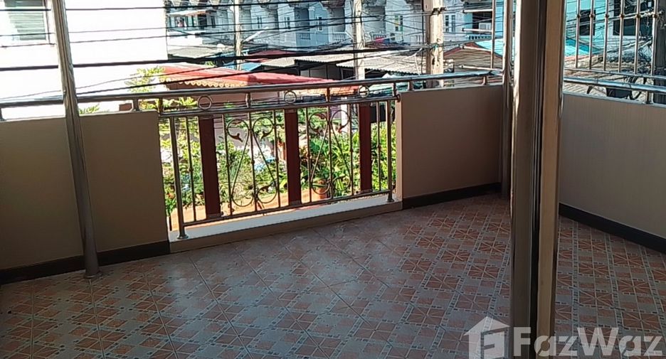 Haus zum Kauf mit 4 Zimmer in Bang Bon, Bangkok