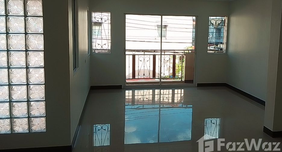 Haus zum Kauf mit 4 Zimmer in Bang Bon, Bangkok