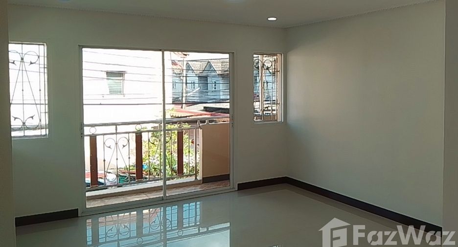 Haus zum Kauf mit 4 Zimmer in Bang Bon, Bangkok