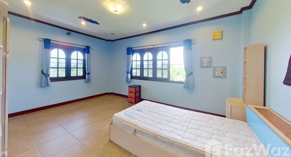 For sale 4 bedrooms house in San Kamphaeng, Chiang Mai