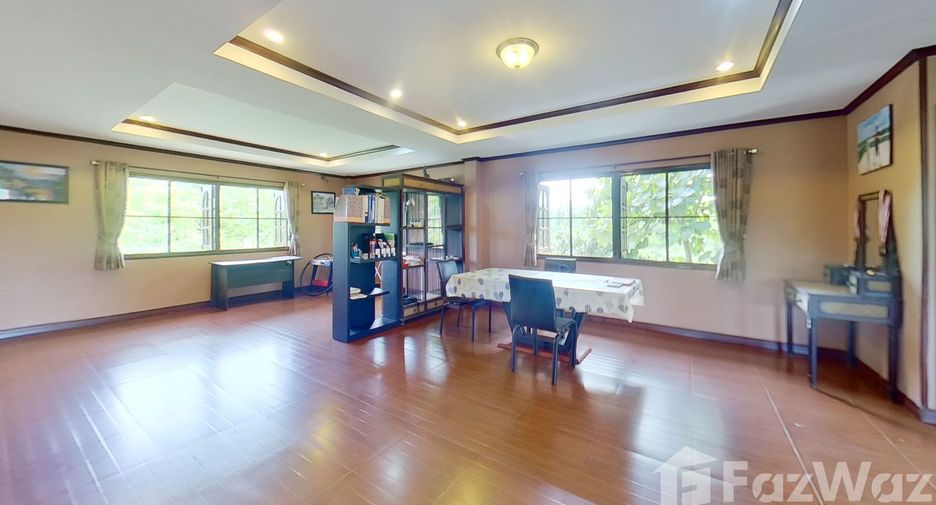 For sale 4 bedrooms house in San Kamphaeng, Chiang Mai