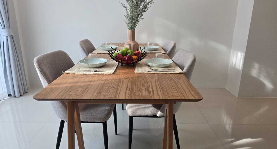 For rent 3 bedrooms townhouse in Thalang, Phuket