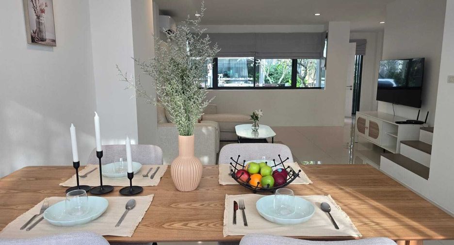 For rent 3 bedrooms townhouse in Thalang, Phuket