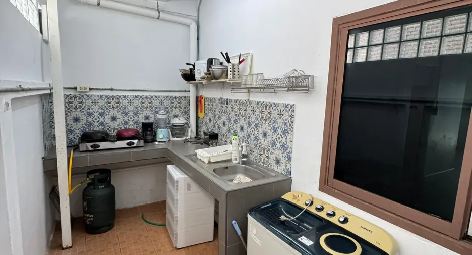 For rent 2 bedrooms townhouse in Mueang Phuket, Phuket