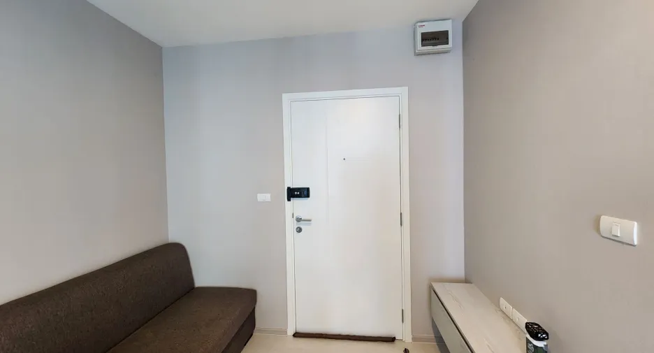 For sale 1 bed condo in Mueang Samut Prakan, Samut Prakan