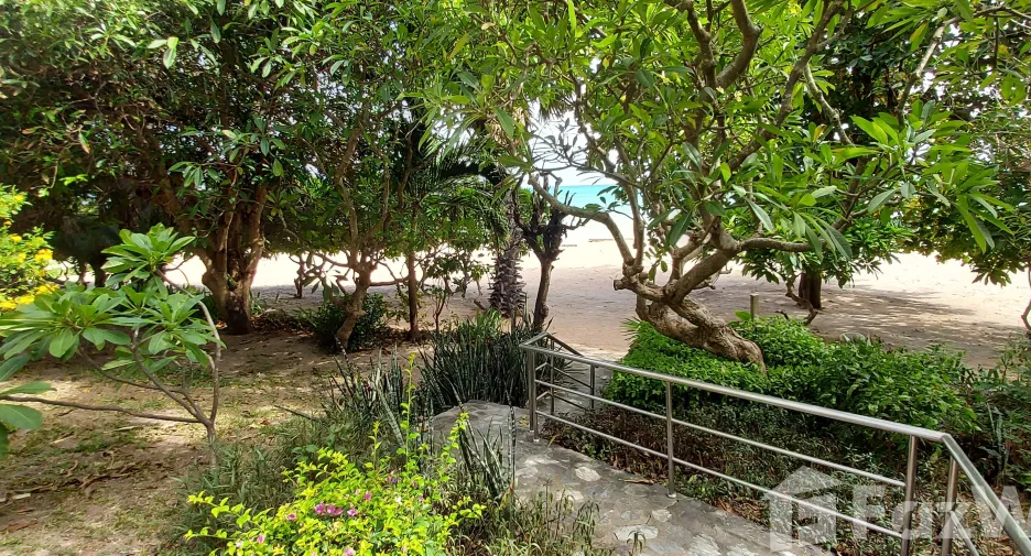 For sale 1 bed condo in Ban Chang, Rayong